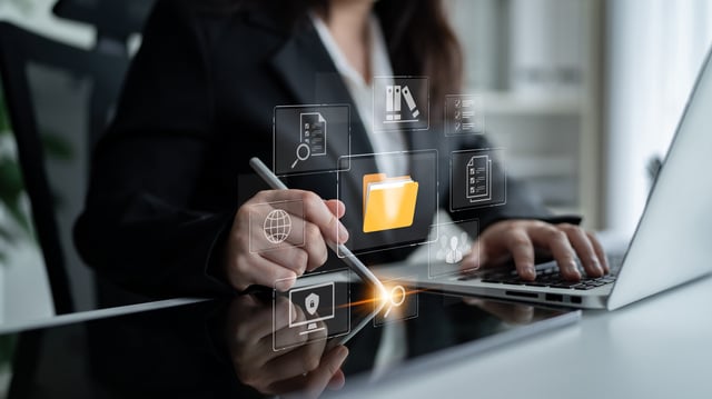 SharePoint の共有フォルダと他のツールとの違いとは？活用法も徹底解説！